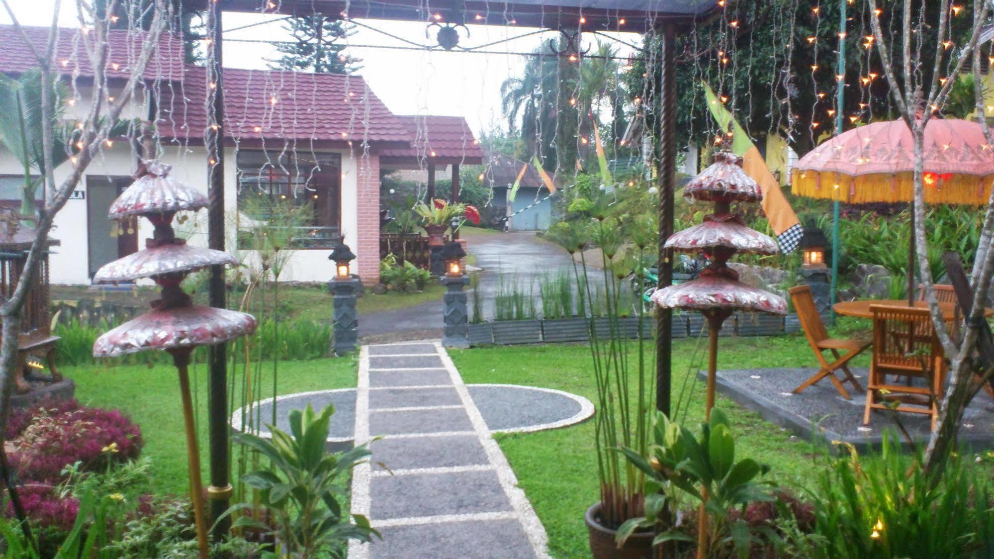 Sitamiang Resort Hotel Bogor Bagian luar foto